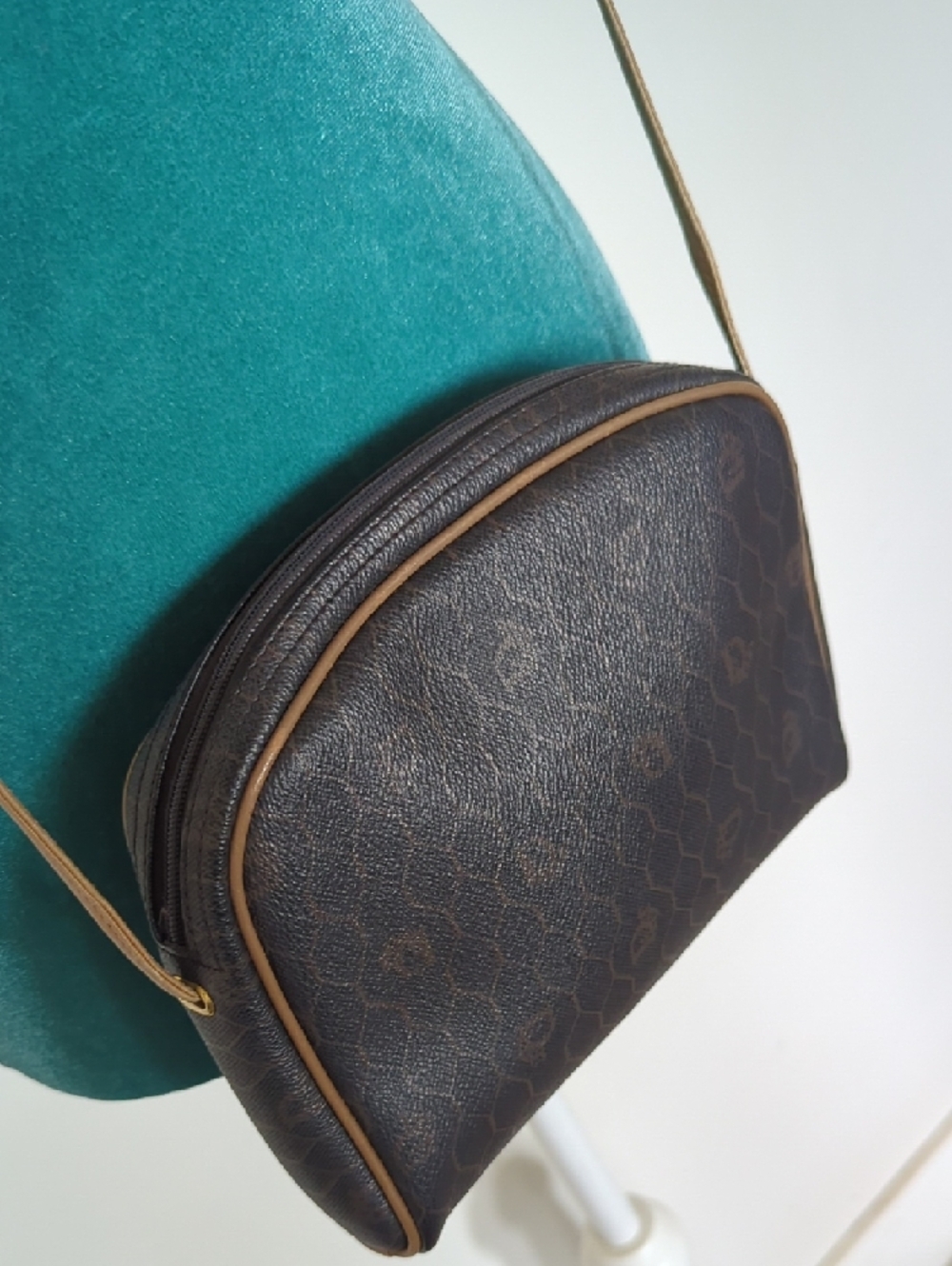Christian Dior Honeycomb Crossbody - Picture 8 of 11